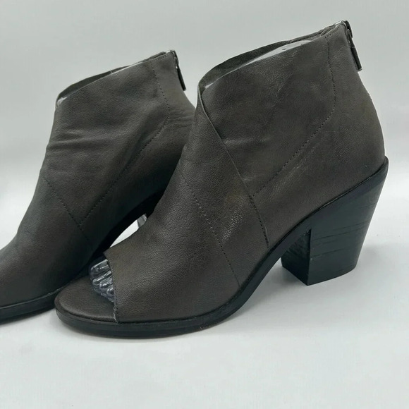 EILEEN FISHER 'Ink' Open Toe Block Heel Bootie  Sandal Gray Leather Size 7 - Picture 13 of 15